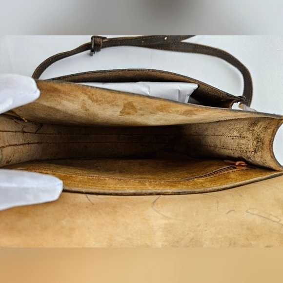 AZ Hand Tooled Leather Saddle Bag Crossbody Handbag In Walnut Brown - Picture 15 of 16